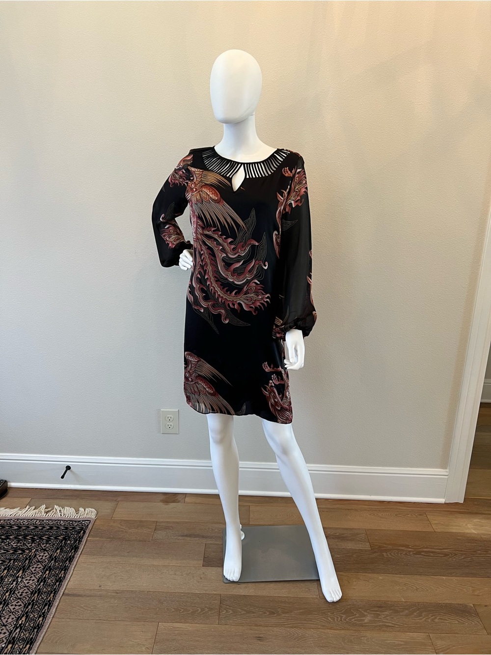 Le Lis Blanc Black Silk Floral-Print Long Sleeve Shift Dress Size M